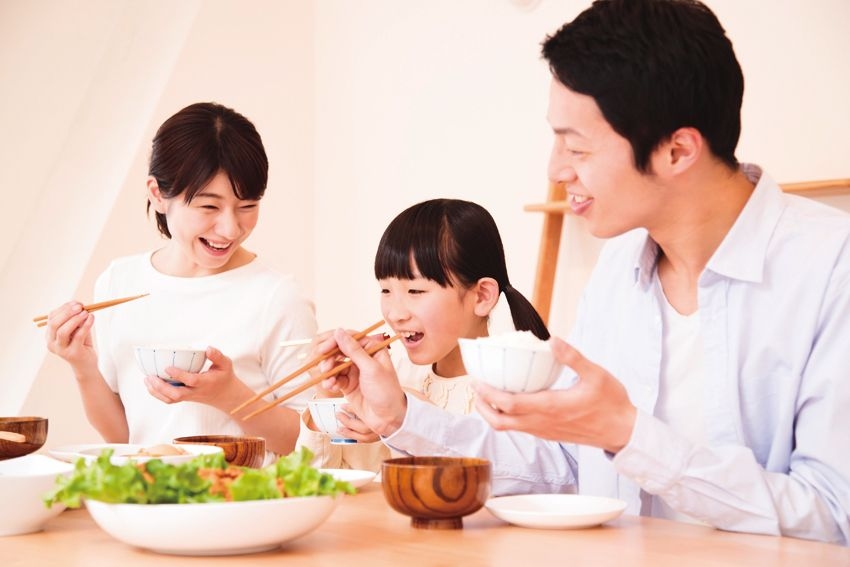 �Ƒ��̐H��̉摜